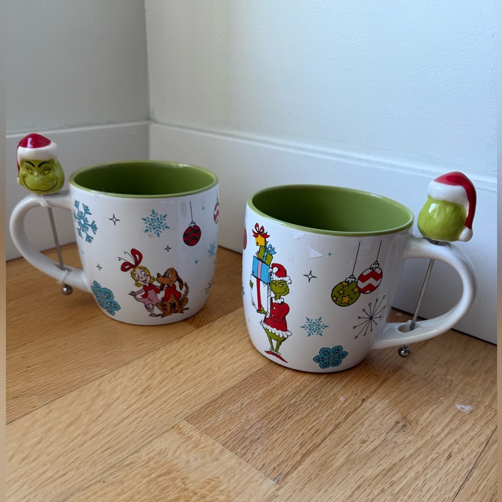 Dr Seuss The Grinch, Cindy Lou & Max mug w/stir stick